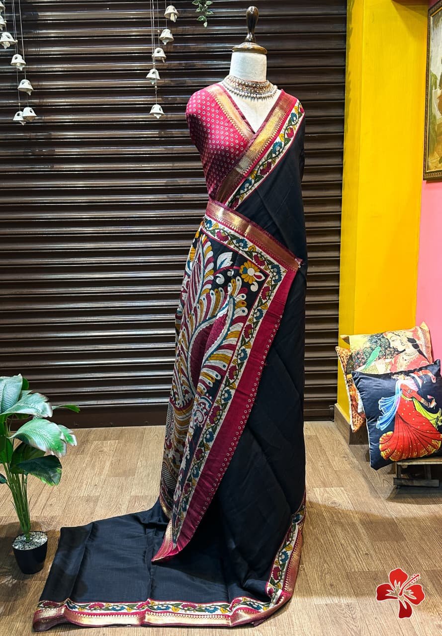 mangalagiri viscose cotton silk printed sarees with kalamkari printed border and rich pallu👗 It comes with small woven borders👗Pairs with kalamkari printed blouse with border
