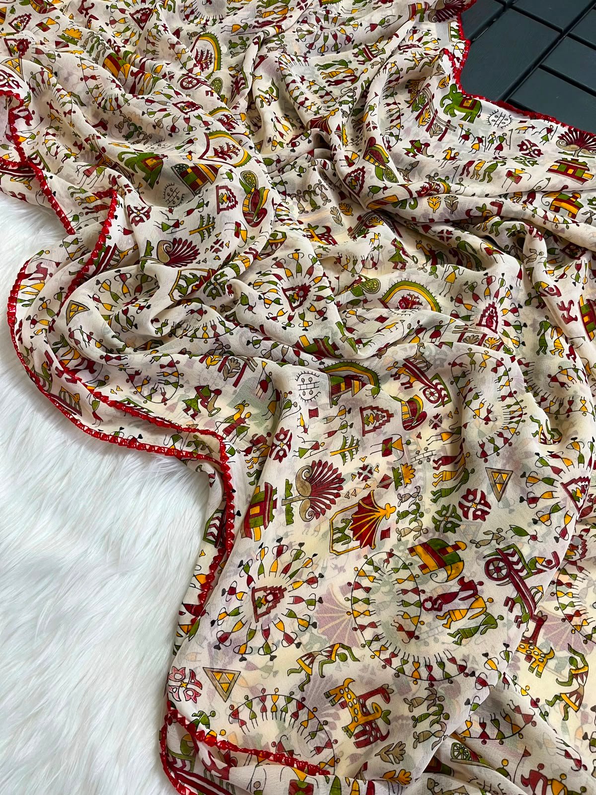 Note : Pre-bookings ---- 15 days to Ship ----- Fabric - Georgette
