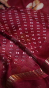 Flower crepe* georgette crepe saree**soft smooth Georgette crepe saree with flower print in body and temple zari weaving border both sides**with beautiful printed pallu, rich looking and easy to drape saree**paired with running crepe blouse*