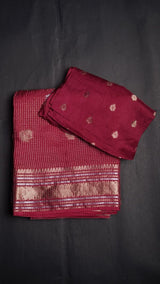 *Viscose Russian Chex* 🦌🦌Pure viscose russian chex saree with gold silver zari motifs all over and zariwoven traditional border both sideswith running Zari chitt pallu pair and viscose jacquard weaving blouseTop quality assured