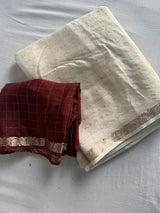 Quality- Pure viscose Chinon Saree With zari chex and pattu borderZari weaving PalluPaired with running viscose chinon chex Blouse