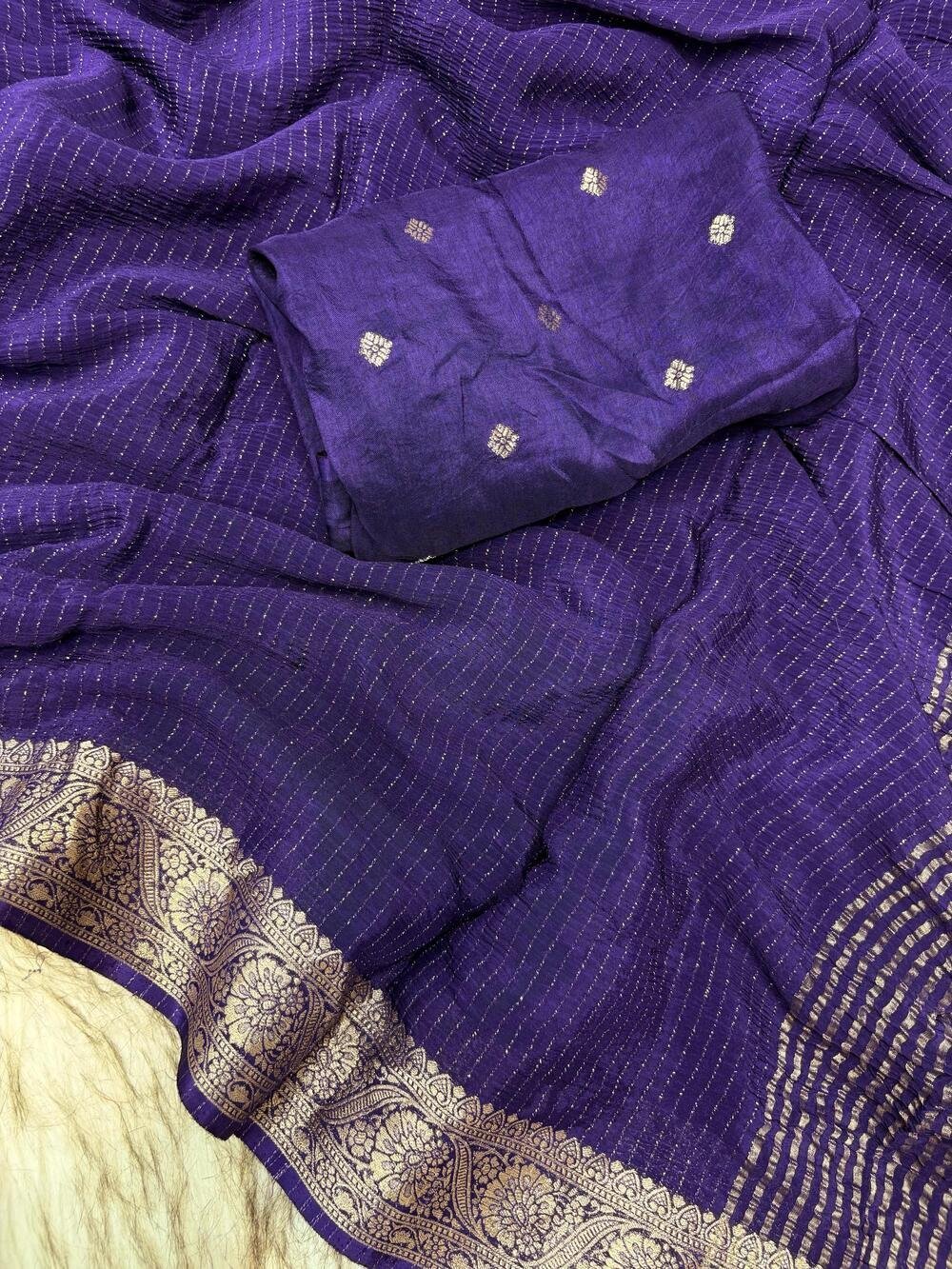 Pure viscose Chinon silk saree with lurex zari in body and jacquard weave borderwith matching viscose zari butti blouse Saree with perfect width and color quality