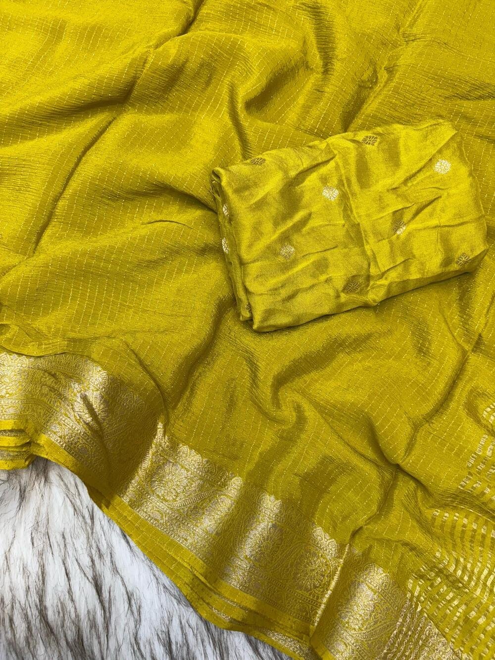 Pure viscose Chinon silk saree with lurex zari in body and jacquard weave borderwith matching viscose zari butti blouse Saree with perfect width and color quality