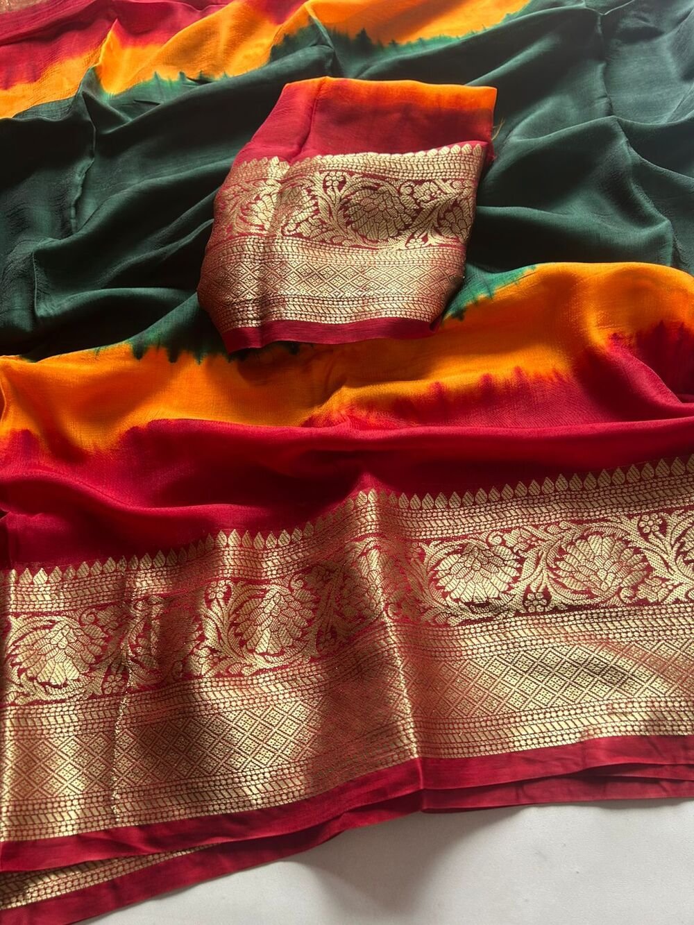 ---Prebook 25 days to ship------Kanjivaram Bandhani Sareeđź’–Fabric Cotton silkBlouseRunningAwesome Heavy Saree With Hand BandhejWork - Hand Bandhej