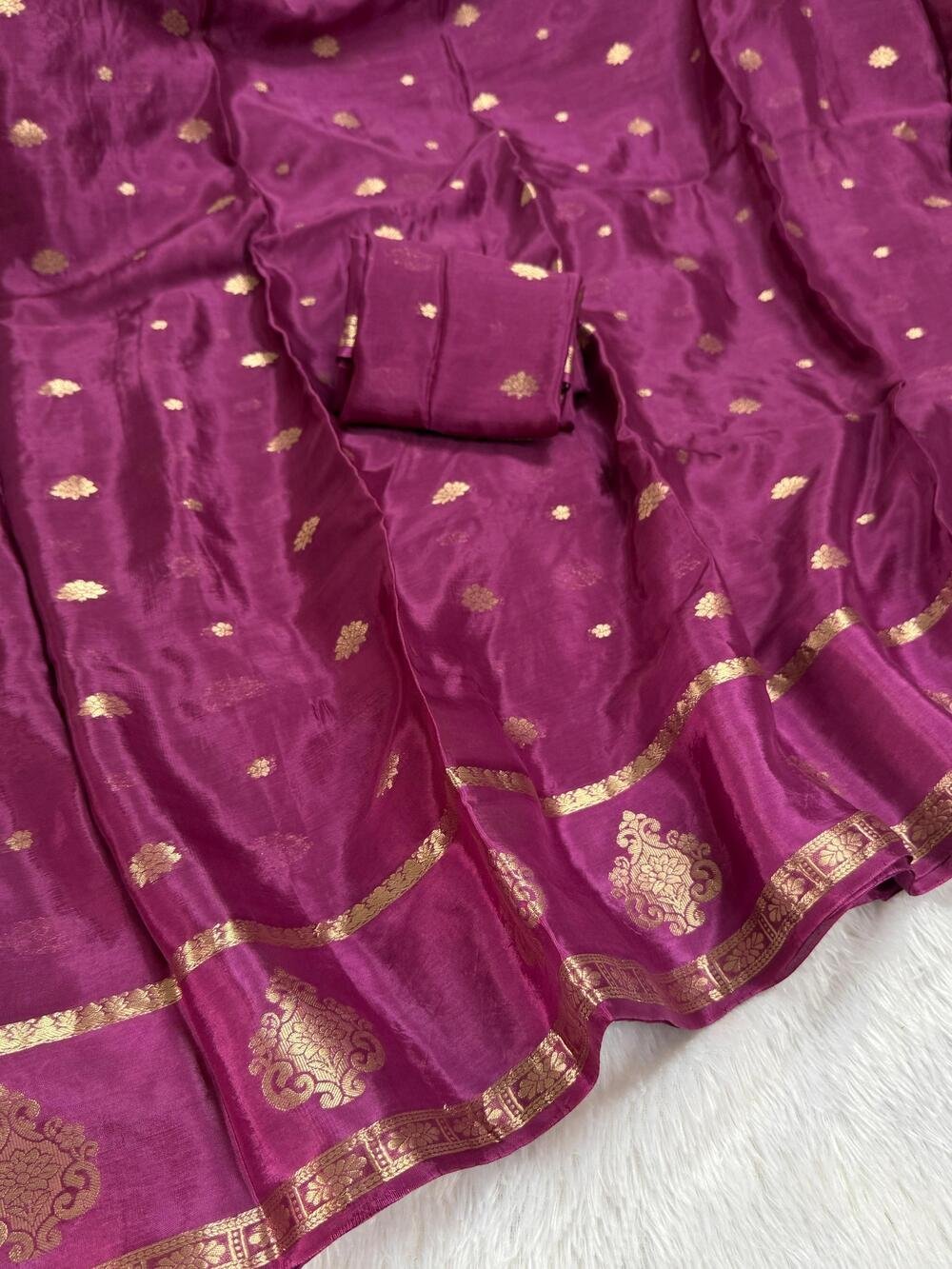 Crown Crepe ππ soft Viscose Crepe silk fabric with jacquard crown figure design in panel and body with running blouseFabric is pure and too soft