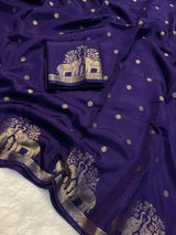 Viscose muslin cotton saree with jacquard weave double elephantweaving in border*Comes with running blousefabric is pure and too soft