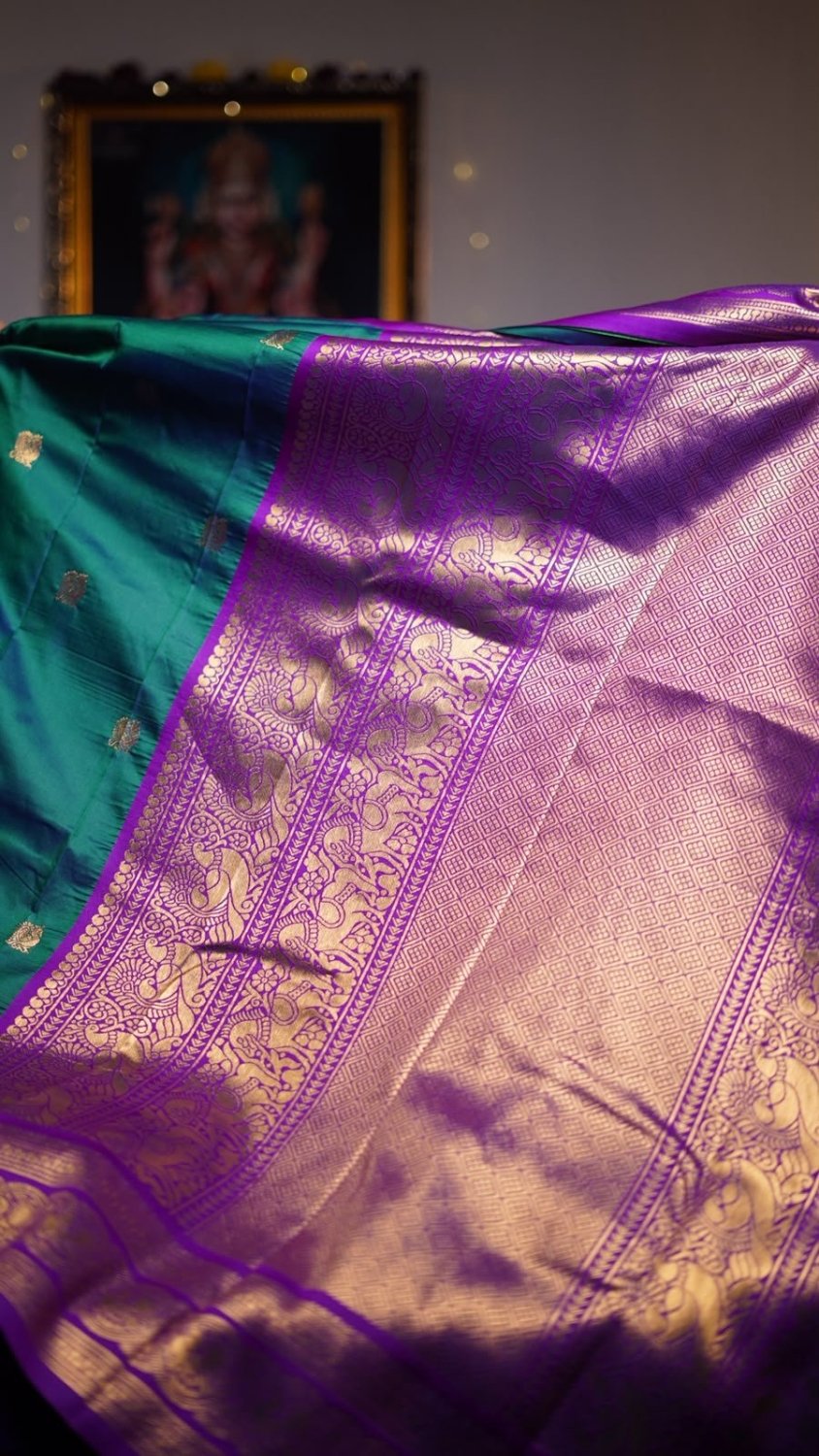 Soft silk saree with contrast pallu and blouse