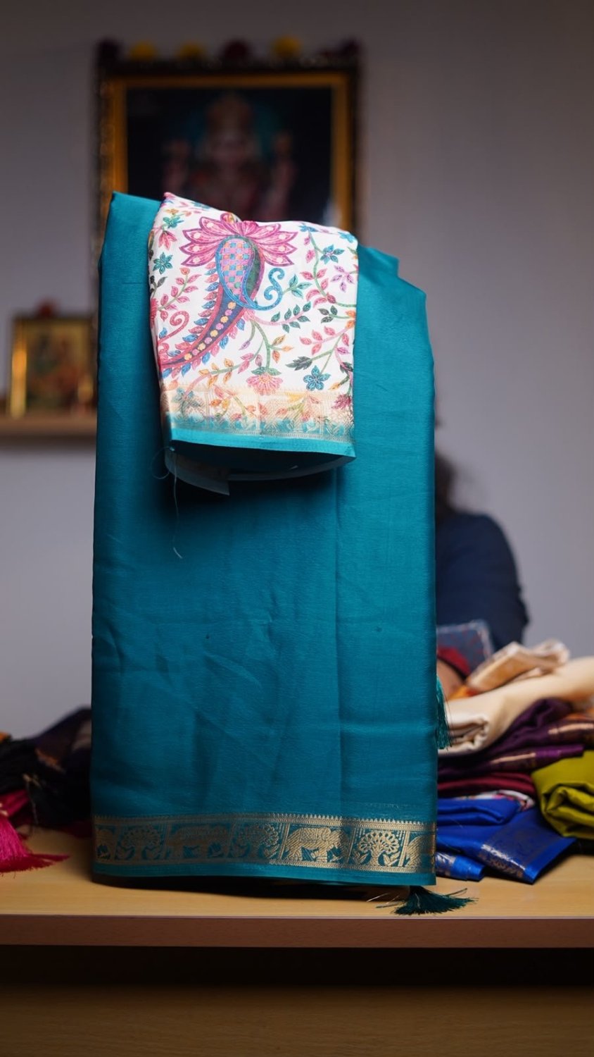 Fabric - Fancy Silk.. Contrast Printed blouse