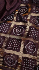 ---Prebook 25 days to ship------Viscose mysore crepe silk saree with running blouse and weaving bandhani garchola pattern Pallu Saree in super trending color With running blouse with lagdi patta