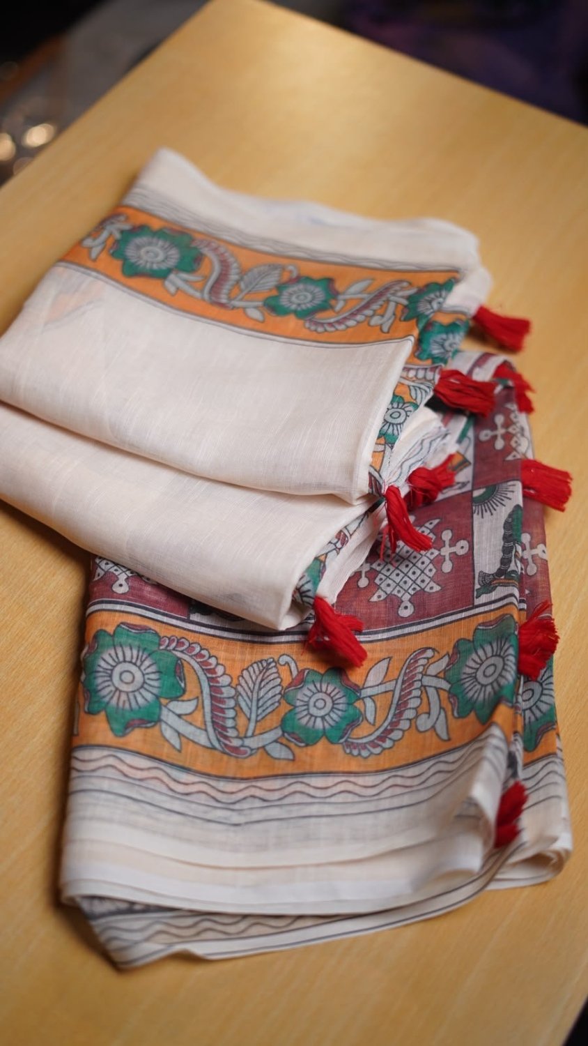 Linen Dream Quality - Soft Linen Digital Saree With Cotton Tassles.Blouse - Running Printed Blouse.Full length 6.30 meters.