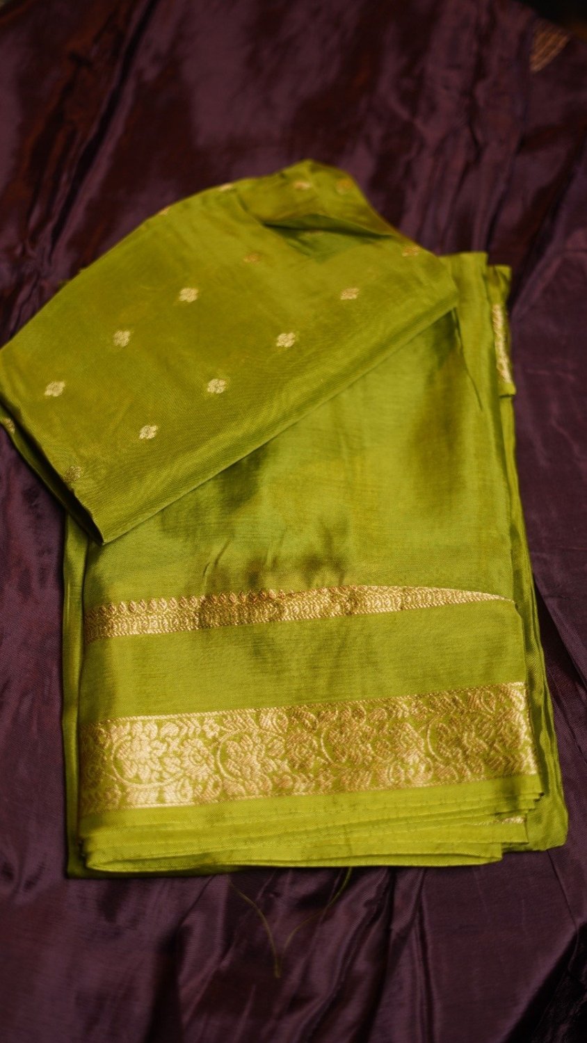 -----prebooking 15 days to ship ----*Royale crepe*Pure viscose mysore crepe silk saree with bentex concept gap border and lining zari palluPaired with matching butti weave viscose blouse
