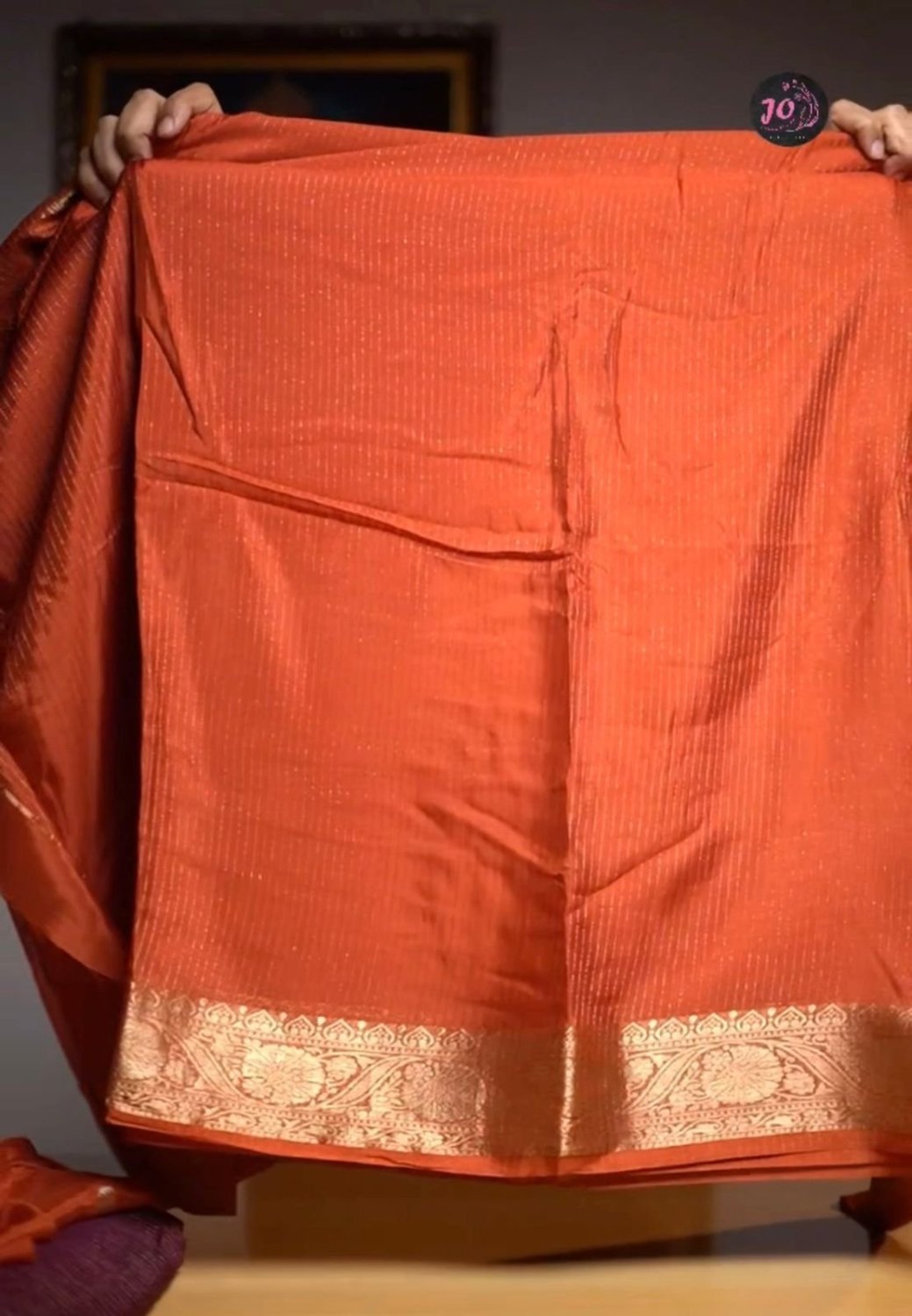 Viscose Chinon silk saree with lurex zari in body and jacquard weave borderwith matching viscose zari butti blouse Saree with perfect width and color quality