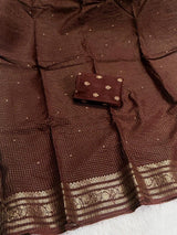 Viscose Russian ChexPure viscose russian chex saree with zari butti all over and zari border both sideswith running Zari lining chitt pallu and viscose jacquard weaving blouse