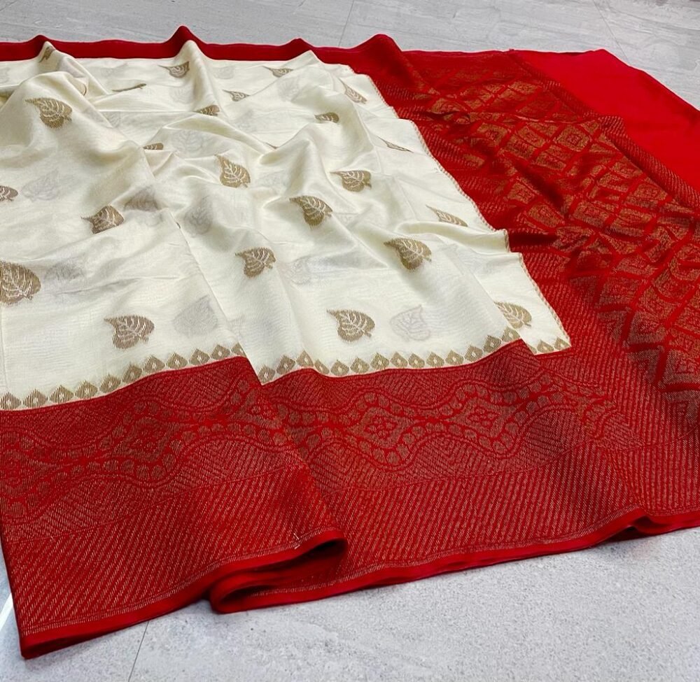 Banarsi dyeable semi Dupion soft silk saree.. Contrast blouse