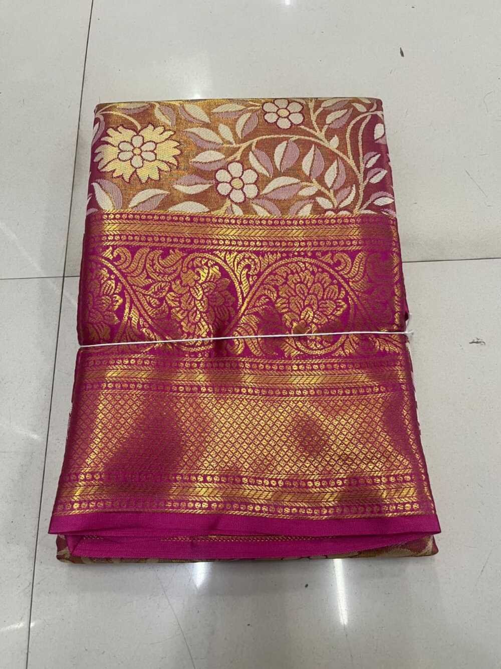 Fabric details - Kanjiviram pattu silk pure gold zari weaving with beautiful Mina design weaving border & contrast rich weaving pallu Blouse - Contrast blouse