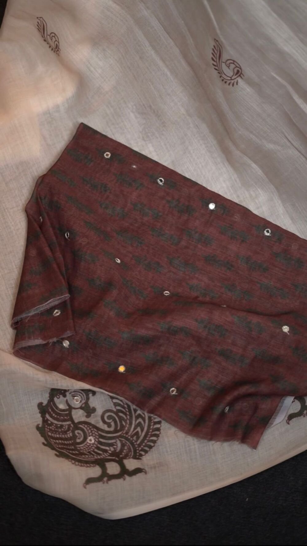 Soft Linen Saree With Aari Mirror Work Cream color. Cotton Tassles on pallu. Blouse - Running Linen Mirror Work on Prints. Full length 6.30 meters. - Image 2