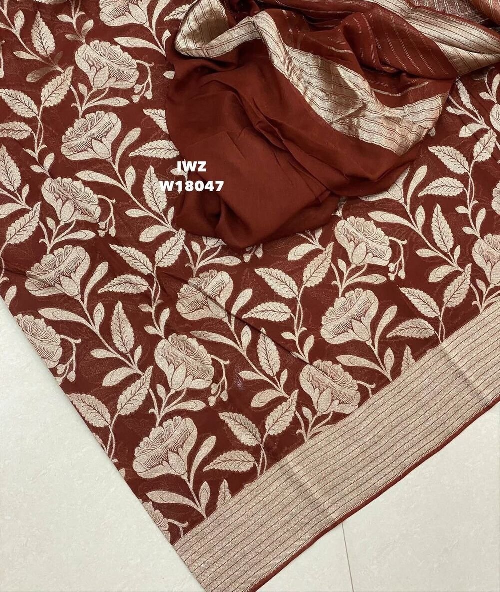 raw silk saree woth beutiful silvier weaving all Over saree with viscose thresd weaved patta Rich weaved pallu Teamed with running blouse - Image 2