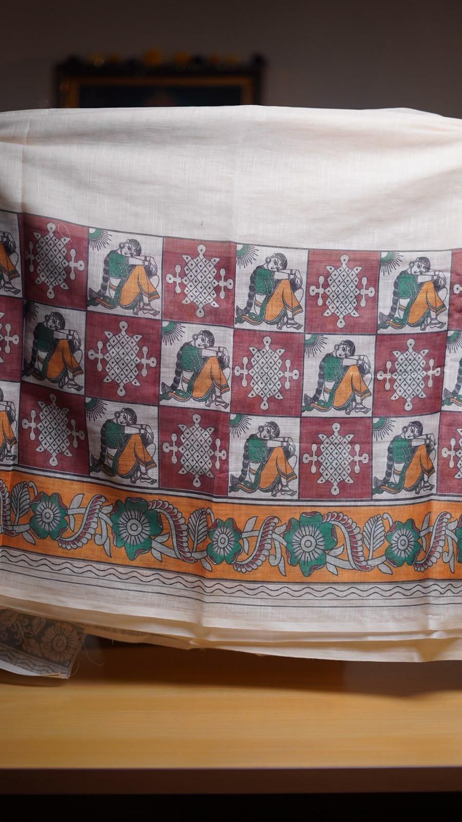 Linen Dream Quality - Soft Linen Digital Saree With Cotton Tassles. Blouse - Running Printed Blouse. Full length 6.30 meters. - Image 3