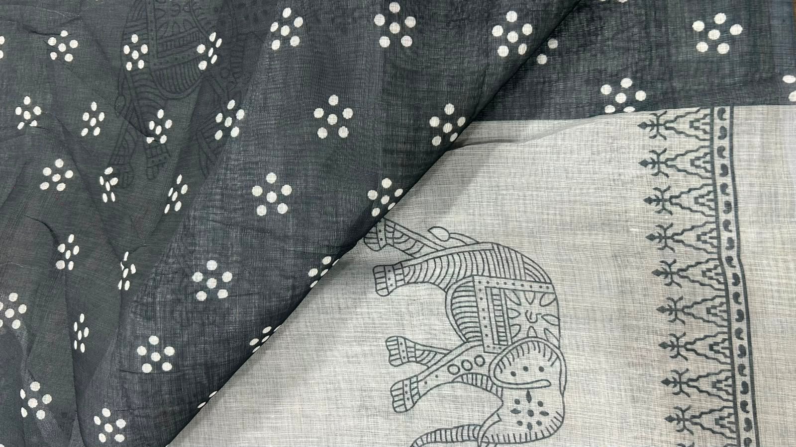 Linen Dream Quality – Soft Linen Digital Saree With Cotton Tassles. Blouse – Running Printed Blouse. Full length 6.30 meters. - Image 4