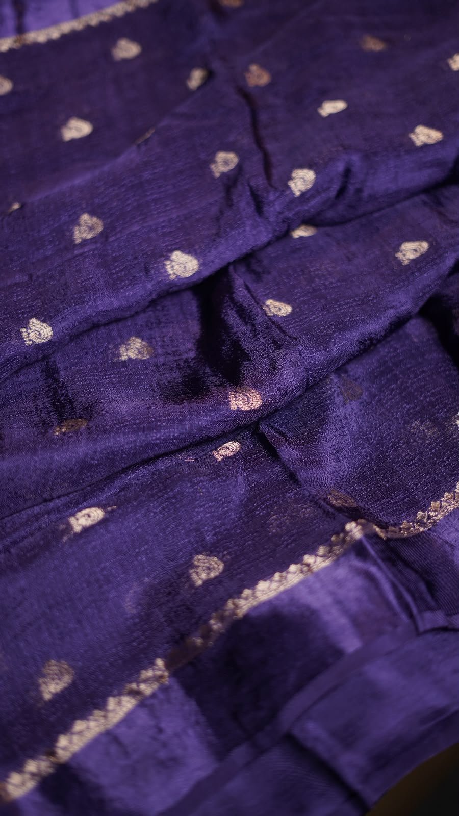 Soft Viscose Khadi silk fabric with satin border both side jacquard birds figure design all over with running blouse Partywear trending saree - Image 3