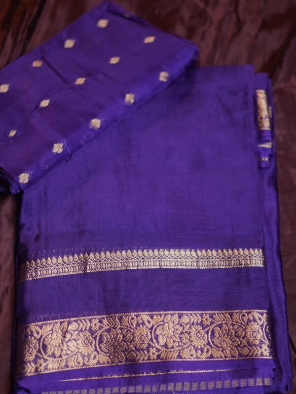 *Royale crepe*  Pure viscose mysore crepe silk saree with bentex concept gap border and lining zari pallu  Paired with matching butti weave viscose blouse