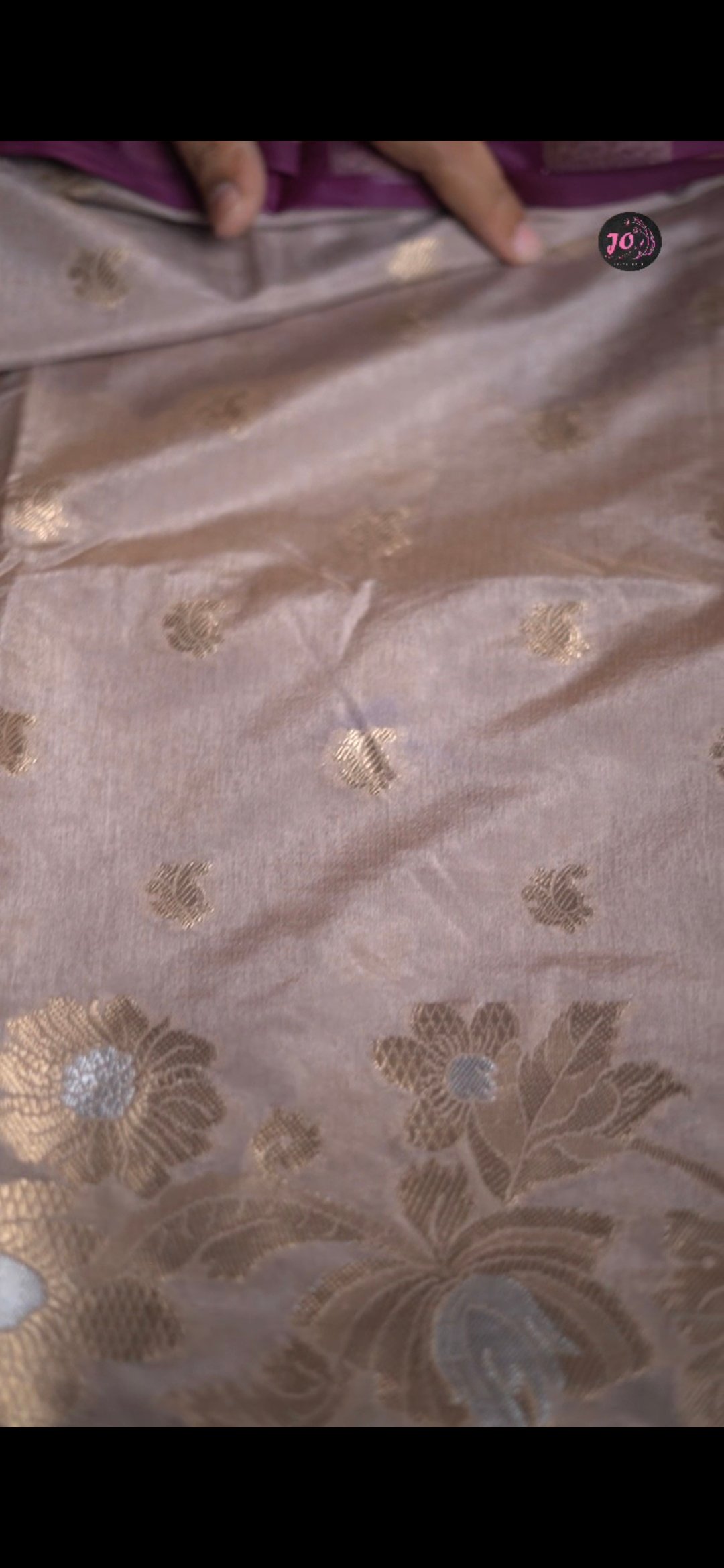 Benarasi dybl dupion soft silk fabric Latest fancy Trending Alfi meenakari contract design in border Beautiful bnarasi butti weaving full saree Contrast jacquard blouse pic Contrast zari stripes pallu - Image 2